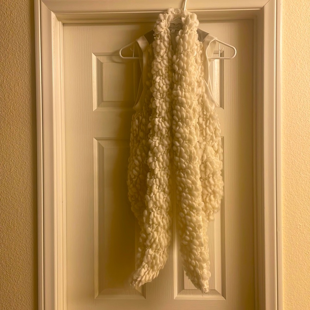 Laine vest with velvet back two tone grey back and off white front